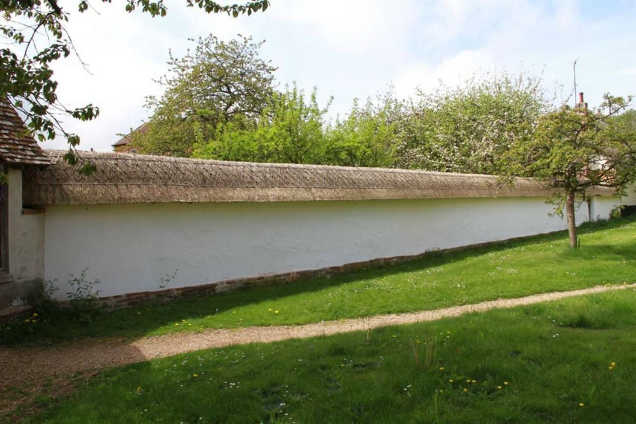 Stunning 3 Bedroom 3 Bath Self Catering Cottage Nr Stonehenge, Longleat, Avebury And Bath - Great Local Village Pub Pewsey Экстерьер фото